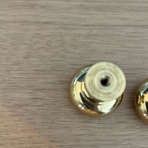 Set of 2 cabinet door knobs Solid brass. New - Picture 4 of 9